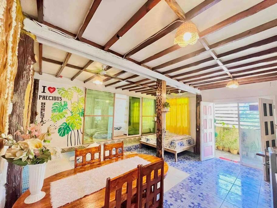 Precious Homestay Burgos  Bagian luar foto